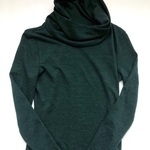 Old Navy Dresses & Skirts - Long sleeve cowl neck dress